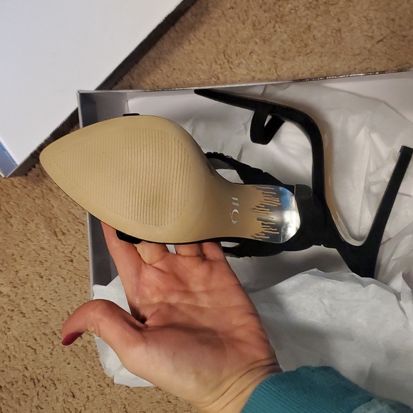 Brand New JLO Noin Slide Sandal - Picture 11 of 13